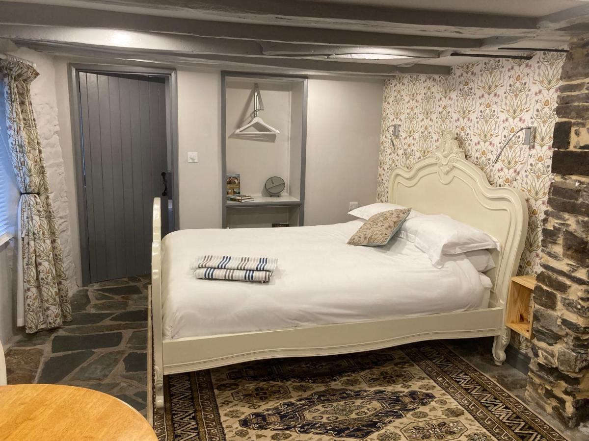 Plymouth Inn Окхемптон Экстерьер фото