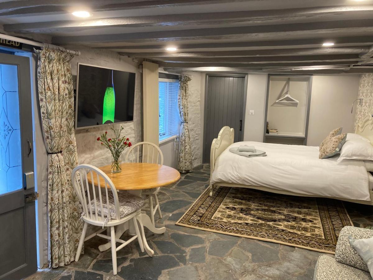 Plymouth Inn Окхемптон Экстерьер фото